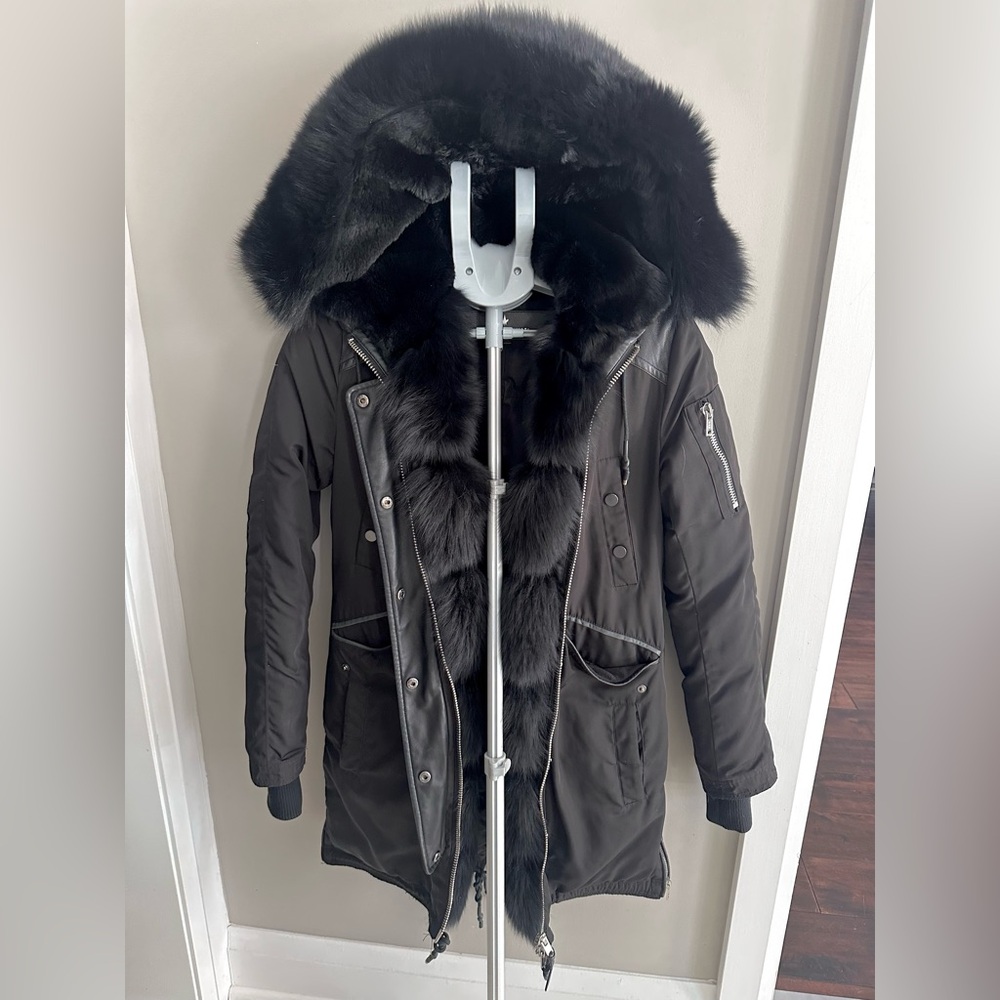 NICOLE BENISTI BLACK CHELSEA SHEARLING FUR TRIMMED PARKA COAT - SIZE XS